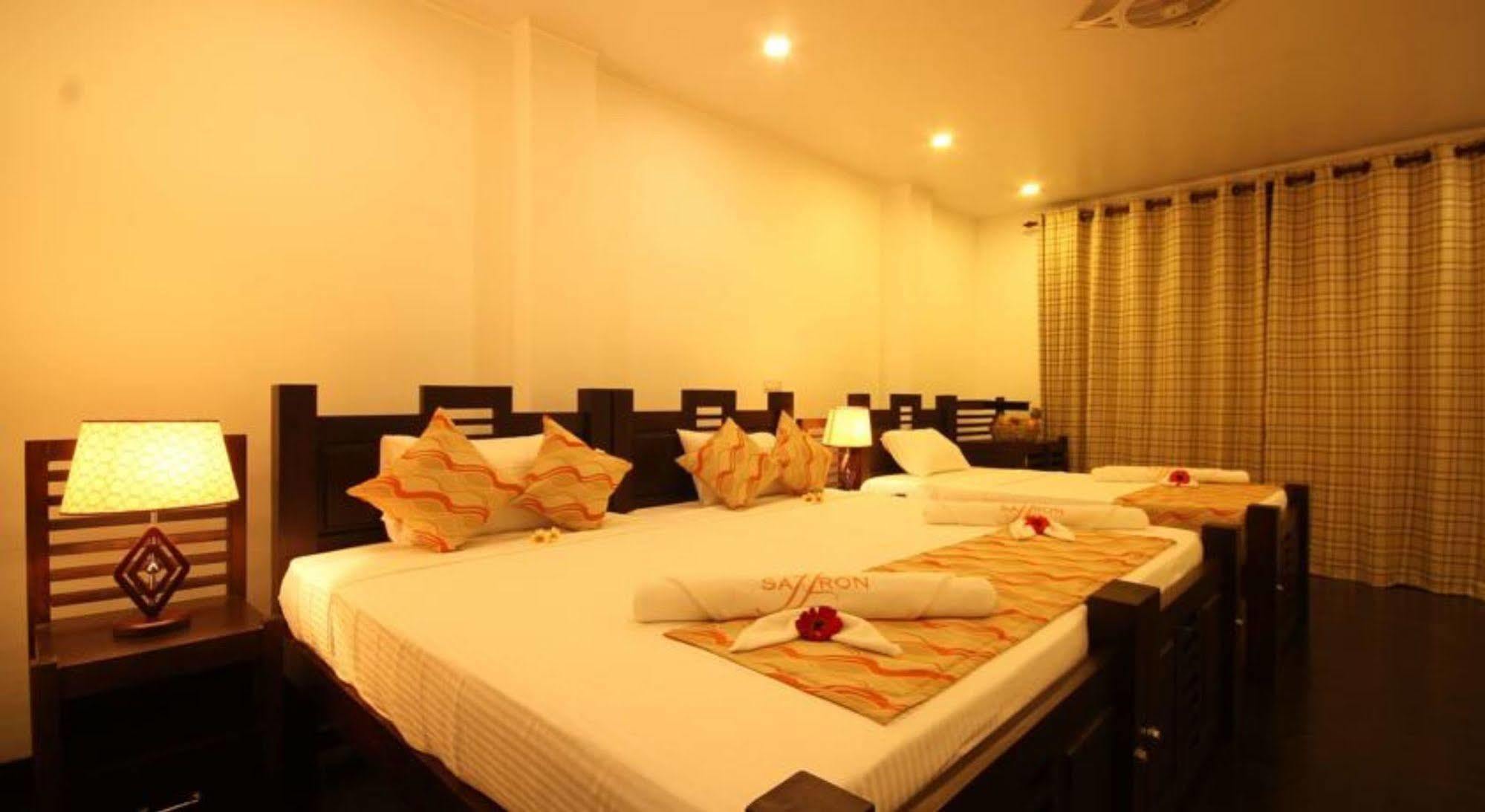 Saffron Hotel 乌纳瓦图纳 外观 照片